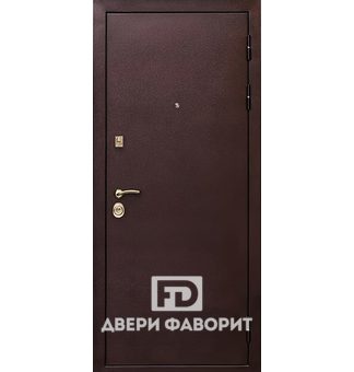 металлическая дверь с тремя петлями для квартиры